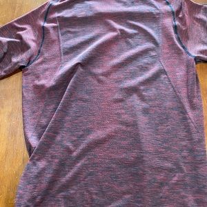 Lululemon men’s workout shirt